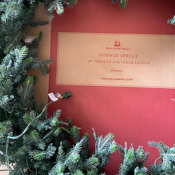 Balsam hill Christmas wreath - Picture 2 of 7